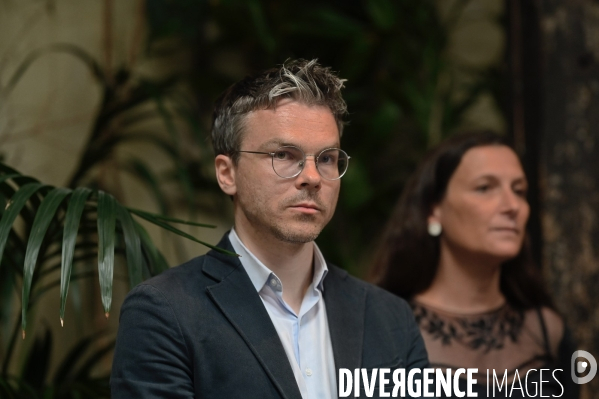 Raphaël Glucksmann présente sa « vision pour la France »