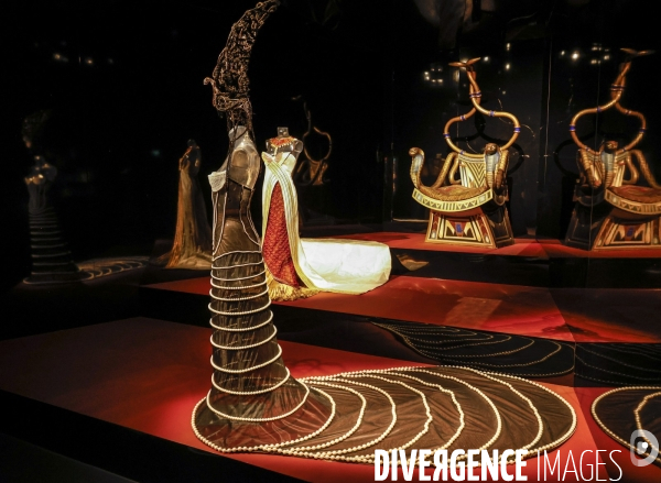 Expo le mystere cleopatre a l institut du monde arabe