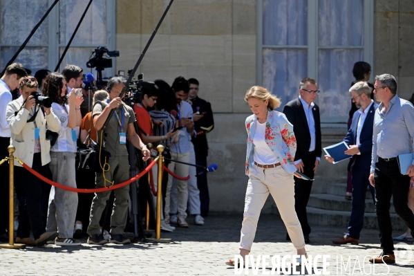 François Bayrou reçoit les organisations syndicales de salariés et le MEDEF le lendemain de l échec du conclave sur les retraites