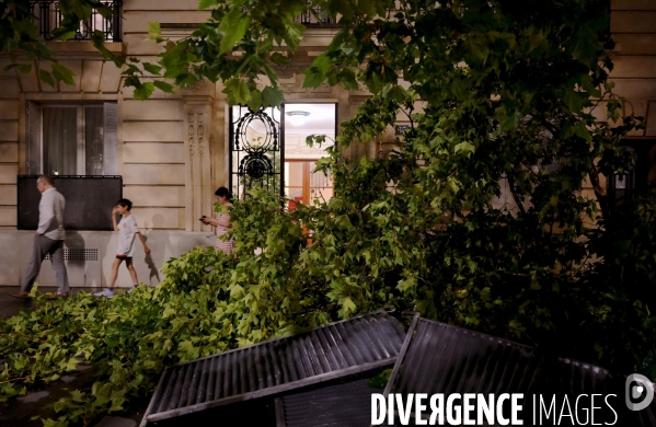 Violent orage à Paris