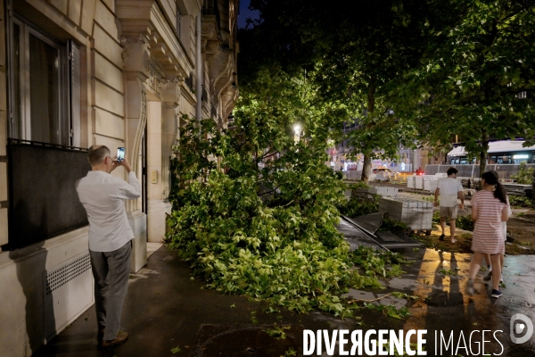 Violent orage à Paris
