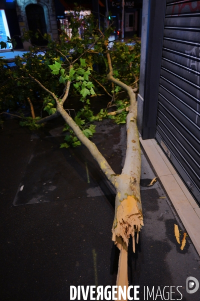 Violent orage à Paris