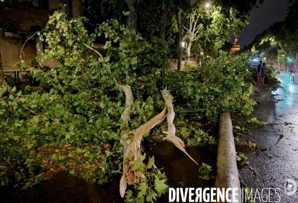 Violent orage à Paris