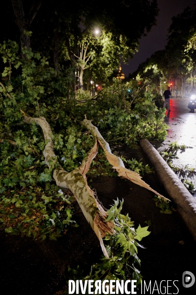 Violent orage à Paris