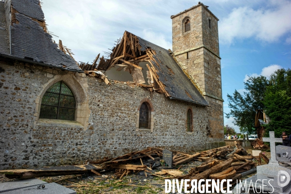 Le clocher de l’église de Valailles arraché par l’orage