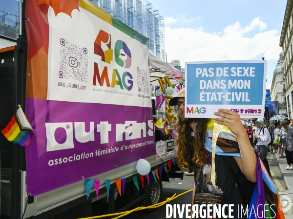 Marche des fiertés 2025. Gay Pride 2025, à Paris.