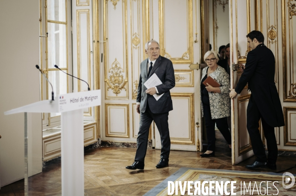 Conférence de presse de François Bayrou