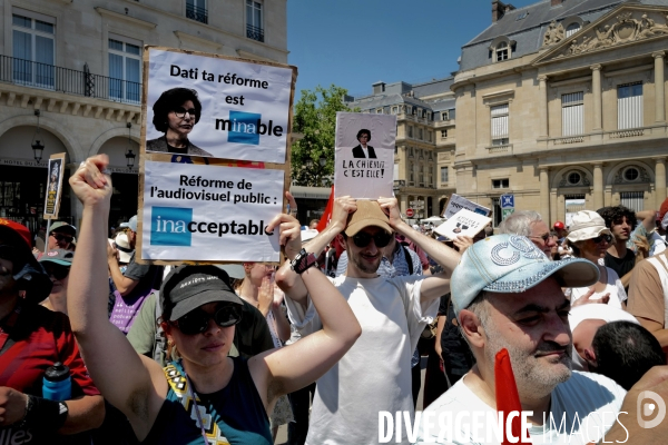 Manifestation contre la reforme de l’audiovisuel public