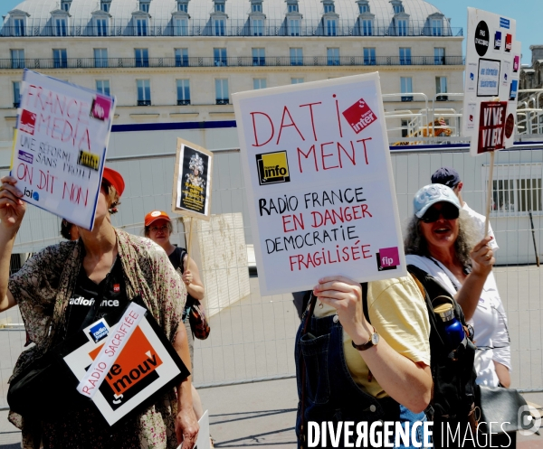 Manifestation contre la reforme de l’audiovisuel public