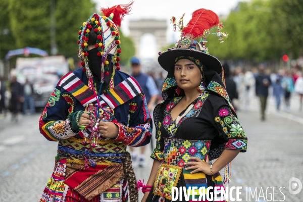 L  Amazonie : Theme du 25e Carnaval Tropical de Paris