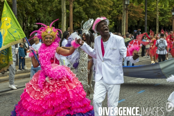 L  Amazonie : Theme du 25e Carnaval Tropical de Paris