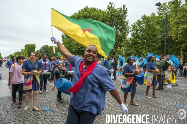 L  Amazonie : Theme du 25e Carnaval Tropical de Paris