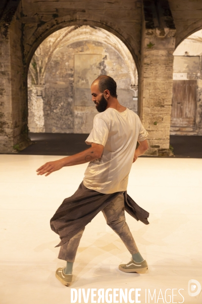 MAGEC / THE DESERT de Radouan Mriziga