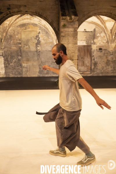 MAGEC / THE DESERT de Radouan Mriziga