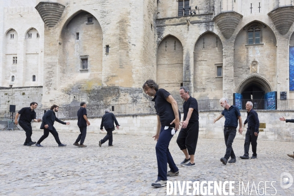 THEY ALWAYS COME BACK de Bouchra Ouizguen