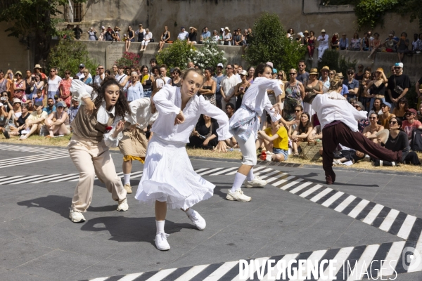Clowns - Hofesh Shechter - Cellule d’excellence d’Epsedanse
