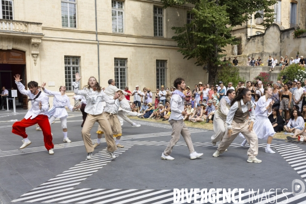 Clowns - Hofesh Shechter - Cellule d’excellence d’Epsedanse