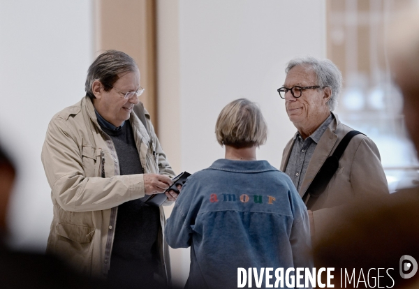 Procès des ex dirigeants du Canard Enchaîné pour abus de biens sociaux