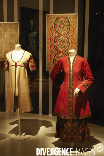 Exposition paul poiret couturier francais