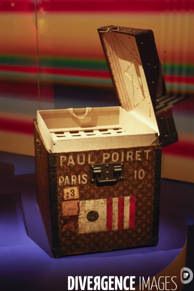 Exposition paul poiret couturier francais