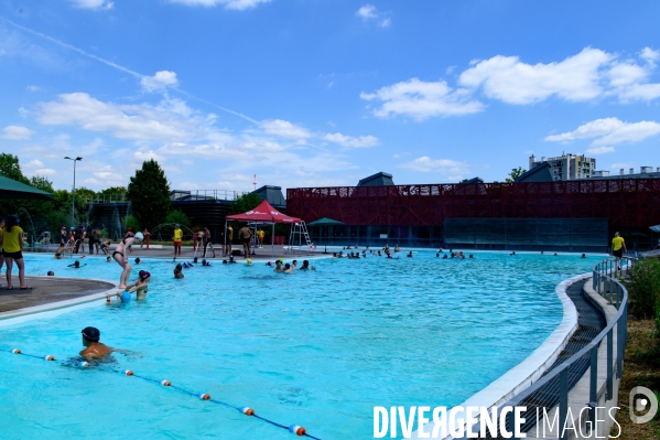 Un été à la piscine