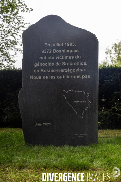 Mémorial du génocide de Srebrenica au cimetière Père Lachaise