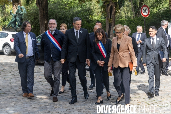Mémorial du génocide de Srebrenica au cimetière Père Lachaise