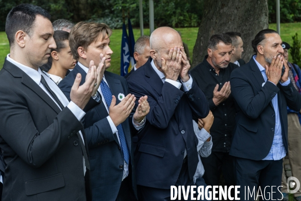 Mémorial du génocide de Srebrenica au cimetière Père Lachaise