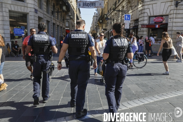 Patrouille Police Municipale avec des armes létales