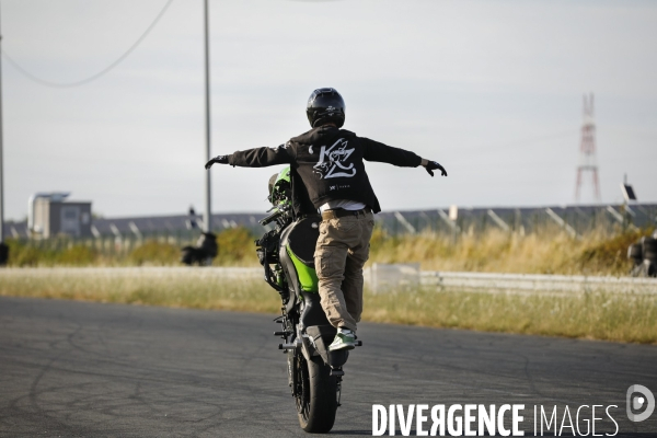 L association SOS Rodéo organise une session sur Bordeaux de Cross-Bitume