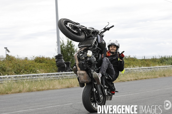 L association SOS Rodéo organise une session sur Bordeaux de Cross-Bitume