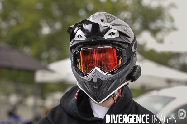 L association SOS Rodéo organise une session sur Bordeaux de Cross-Bitume