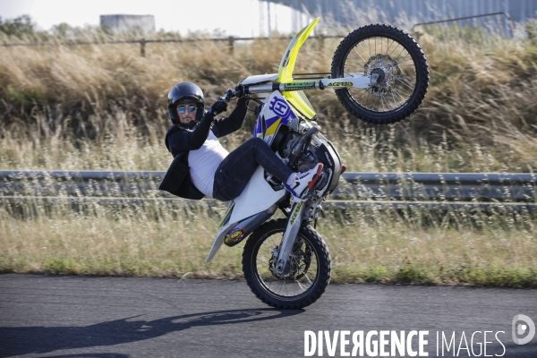 L association SOS Rodéo organise une session sur Bordeaux de Cross-Bitume