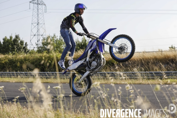 L association SOS Rodéo organise une session sur Bordeaux de Cross-Bitume