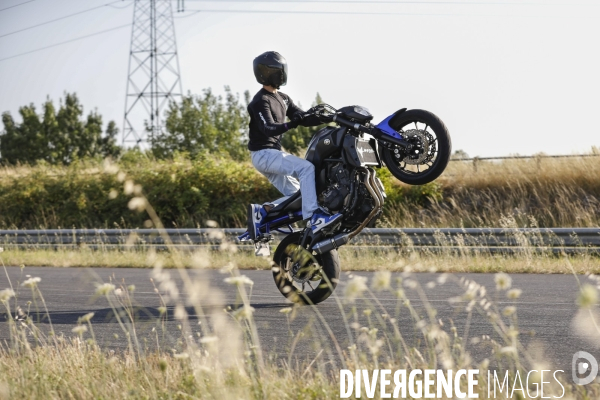 L association SOS Rodéo organise une session sur Bordeaux de Cross-Bitume