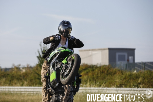 L association SOS Rodéo organise une session sur Bordeaux de Cross-Bitume