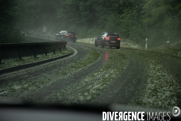 Orage et grele en foret noire - Allemagne