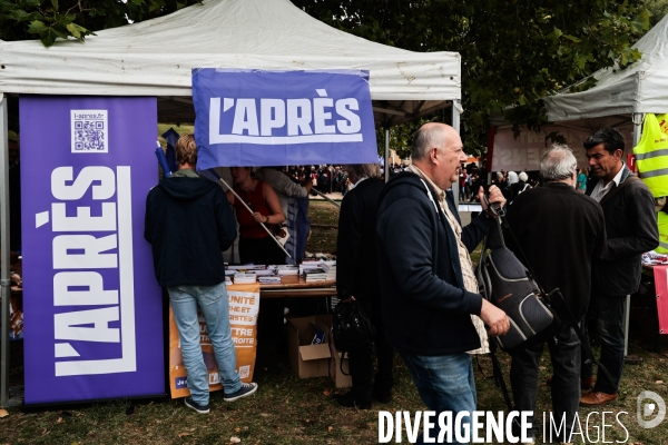 Debout - meeting commun