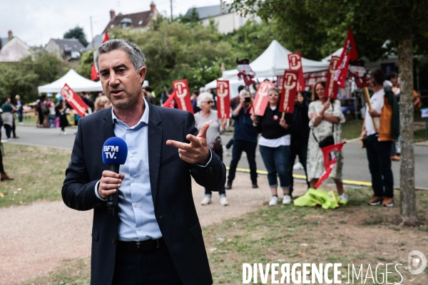 Debout - meeting commun