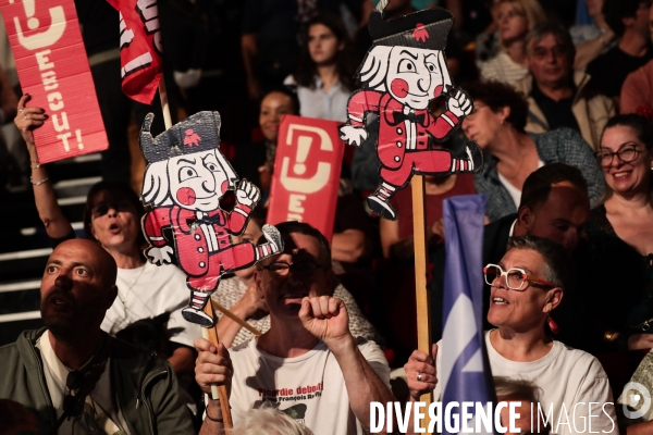 Debout - meeting commun