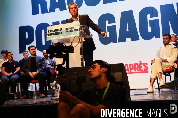 Debout - meeting commun