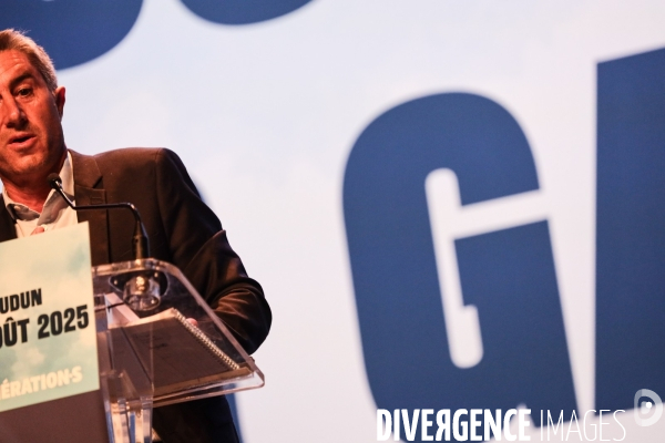 Debout - meeting commun