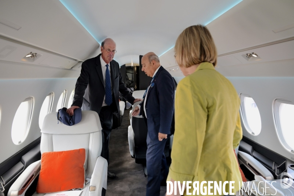 Deplacement d eric lombard au Salon du Bourget
