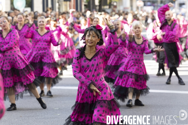 Défilé de la Biennale de la Danse de Lyon