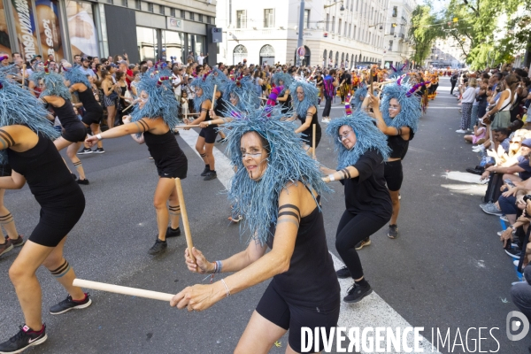Défilé de la Biennale de la Danse de Lyon