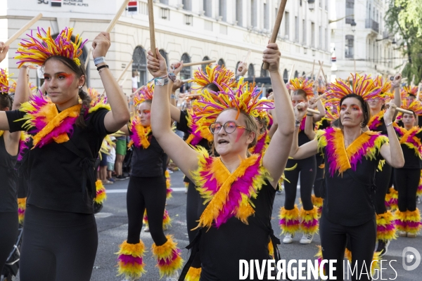 Défilé de la Biennale de la Danse de Lyon