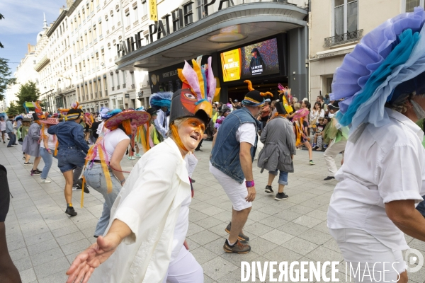 Défilé de la Biennale de la Danse de Lyon