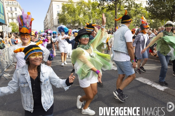 Défilé de la Biennale de la Danse de Lyon