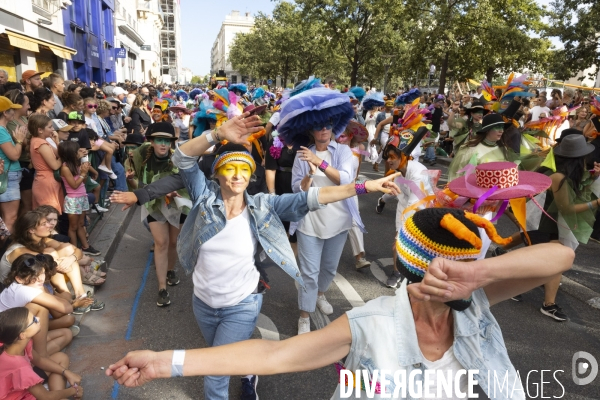 Défilé de la Biennale de la Danse de Lyon