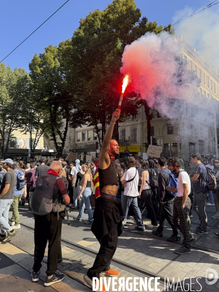 Mouvement  BLOQUONS TOUT  à Marseille